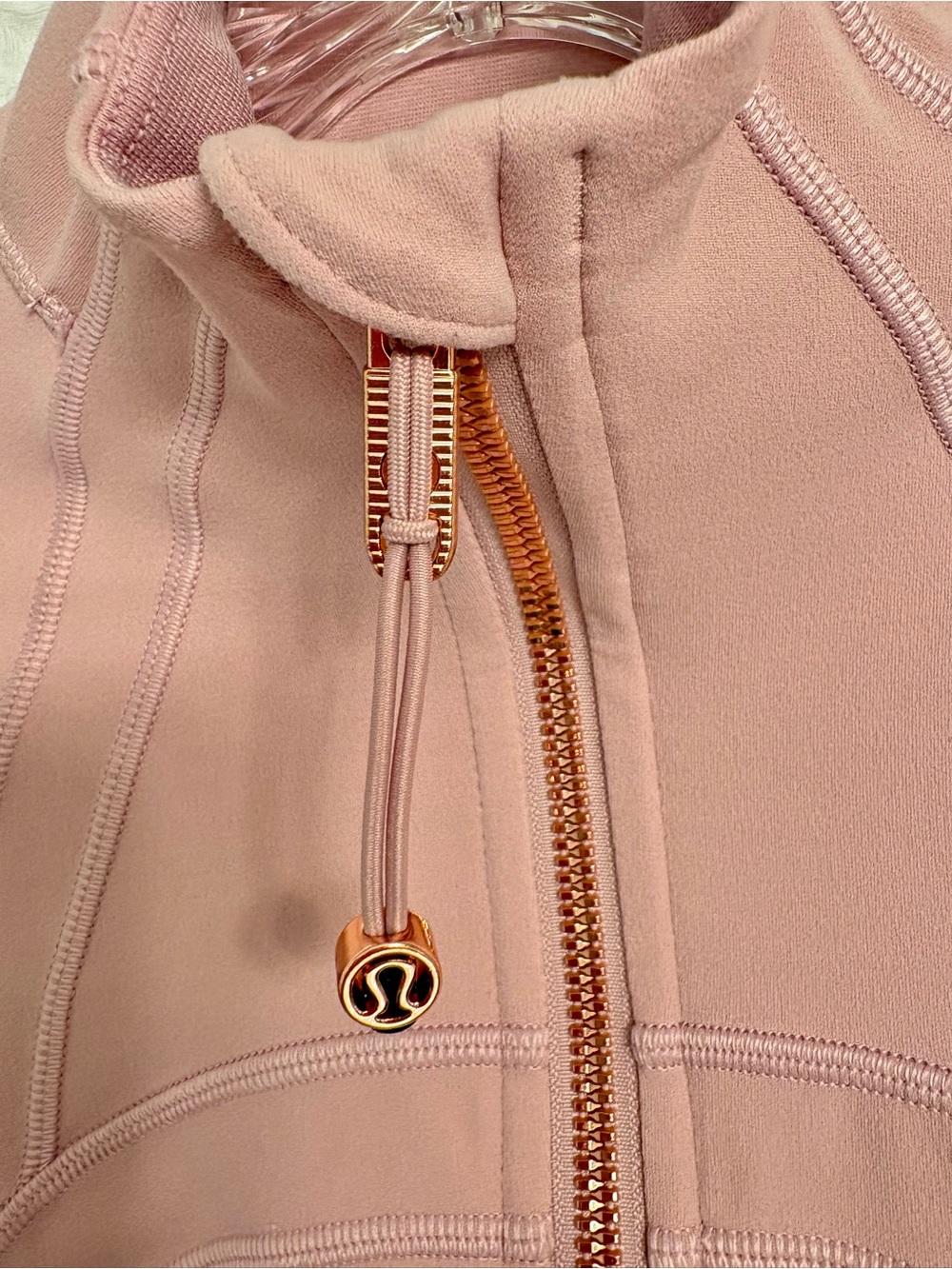 Lululemon Define Cropped Jacket Nulu ~ 4 ~ Pink with Rose Gold - Picture 3 of 16